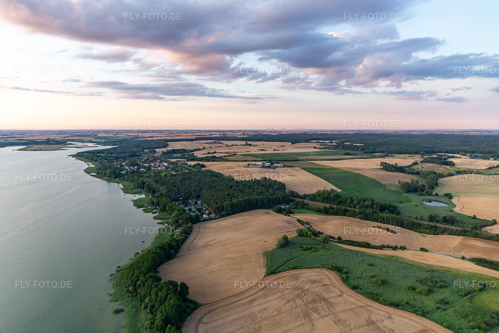 Luftbild: Camping am Oberuckersee aus Süden in Oberuckersee im Bundesland Brandenburg in Deutschland. Foto: IMG_116368.jpg vom 17.07.2019 durch Werner Riehm/FLY-FOTO.de