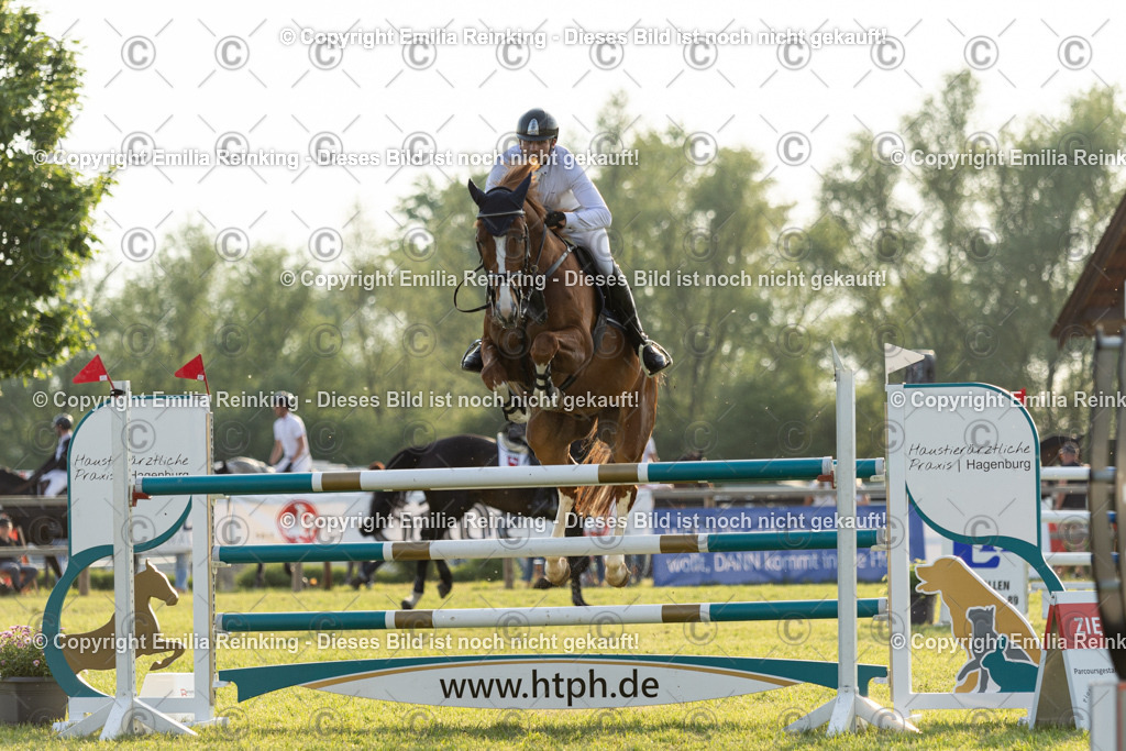 CL5A1282 | Emilia Reinking Fotografie - Realisiert mit Pictrs.com