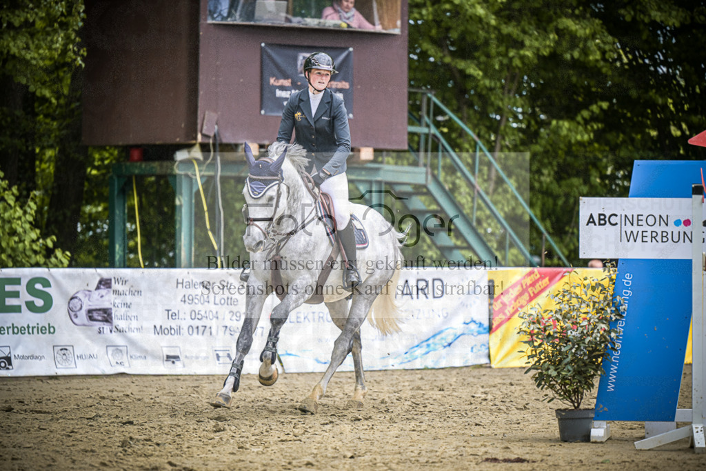 DOS_0837 | Entdecke hochwertige Reitturnierfotos von Foto Oger. Professionell, emotional und authentisch – jetzt Lieblingsmomente im Shop bestellen.Deutschlandweite Turnierfotografie. - Realisiert mit Pictrs.com