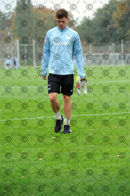 RGE_7862b | Hertha BSC, 2.Bundesliga, Herren, Saison 2025/26, Training, 14.10.2025, im Bild Sebastian Groenning ( Hertha BSC ), Fotograf:  Ralf Gebhardt - Realisiert mit Pictrs.com