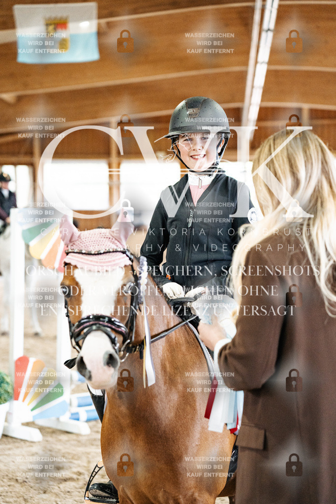 CK703430 | Turnierfotografie Pferdefotografie Trier Rheinland-Pfalz Pferdesport Reitsport Tierfotografie Sportfotografie Pferdevideo Pferdevideografie Equestrianvideography equestrianphotography  - Realisiert mit Pictrs.com