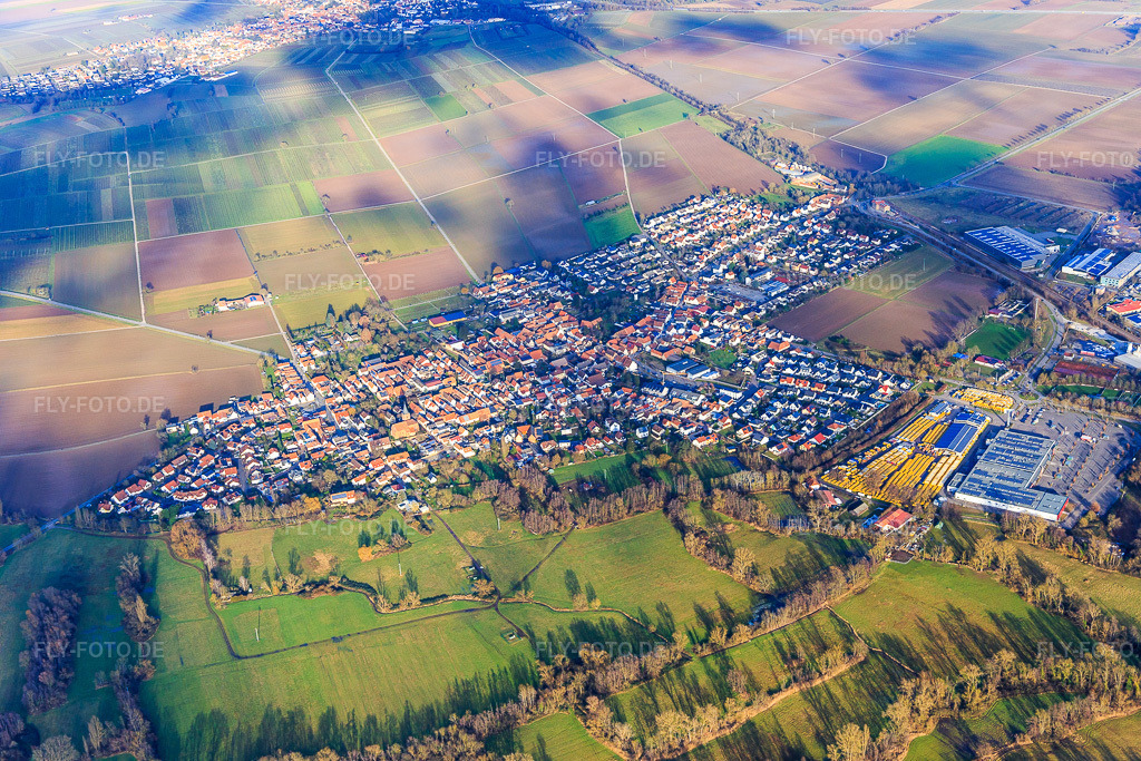 Luftbild: Ortsansicht von Südwesten in Rohrbach im Bundesland Rheinland-Pfalz in Deutschland. Foto: IMG_145190.jpg vom 12.01.2025 durch Werner Riehm/FLY-FOTO.de