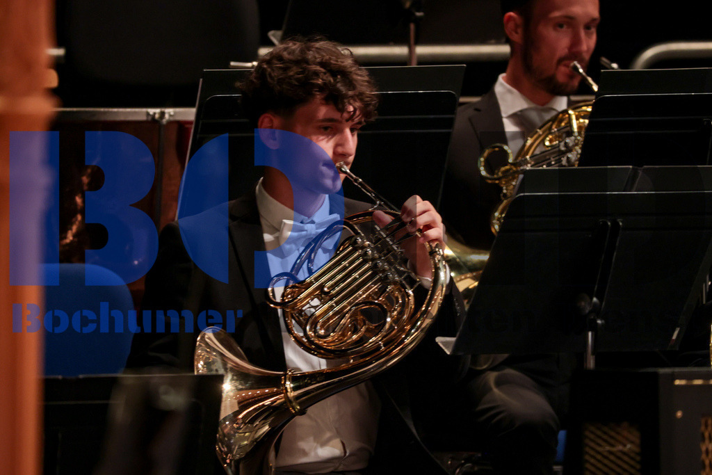 Maerkisches Jugendsinfonieorchester (MJO) {date} -  | {headline}(Foto: Sebastian Sendlak / BOND) - Realisiert mit Pictrs.com