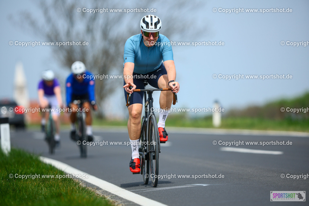 334_TRA56464 | Neusiedlersee Radmarathon 2026@sportshot_your_pictrs #yourpictures#roadtowm2029 #nrm #neusiedlerseeradmarathon #neusiedlersee #neusiedlerseetourismus #burgenland #mörbisch #nrm26 #burgenlandtourismus #voglundco #poweredbyburgenlandtourismus #radsport #rad #marathon #ucigranfondo #visitburgenland #ucigranfondoworldseries
