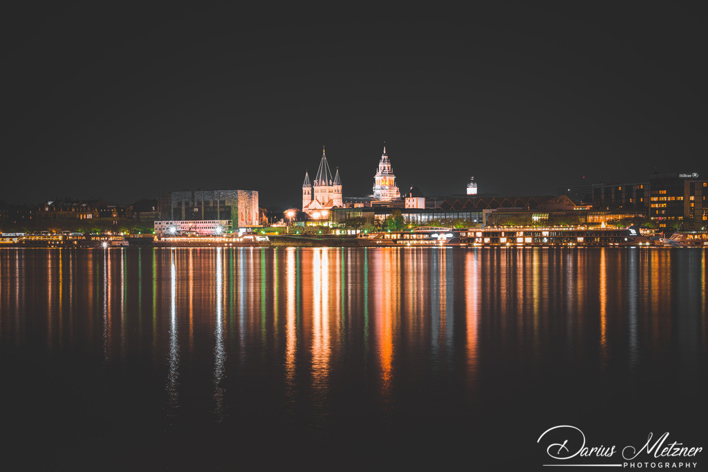 Blick über den Rhein auf den Mainzer Dom | Blick über den Rhein auf den Mainzer Dom