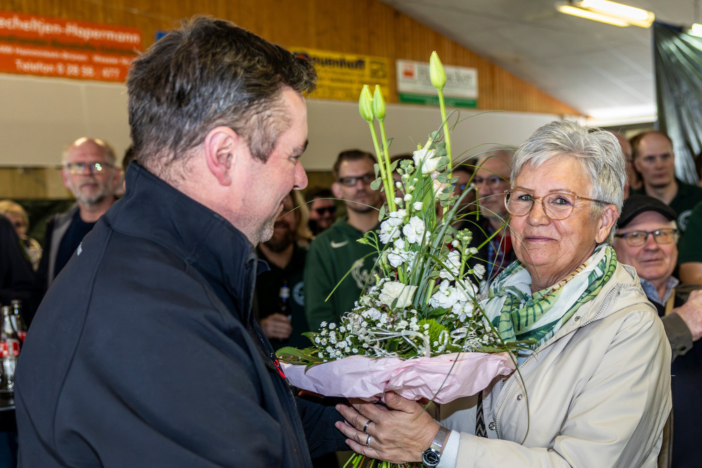 top-top.de 260412-077 | Foto, Video, Fotografie, Videografie, Fotobox, DJ, Discjockey, Musik, Musikbox, Veranstaltung, Photobooth, Amazon, Ebay, Buchtipp, Bestseller, Autor, Verlag, Buch, Wesel, Hamminkeln, NRW, Dinslaken, Rees, Drohne, Hochzeit, Party, Fotobox, Wesel, Fotograf