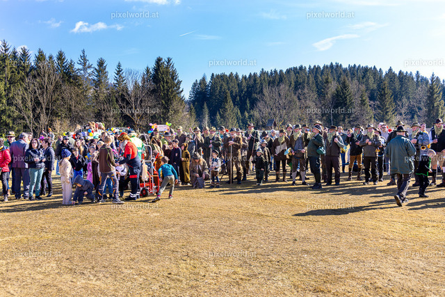 Bärentreiben in Steuerberg | Bildershop von pixelworld.at - Realisiert mit Pictrs.com