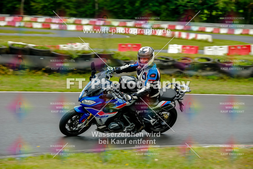 VBK-5004 | Hier findet Ihr Bilder von Touristenfahrten auf der Nürburgring Nordschleife oder von anderen Veranstaltungen die ich besucht habe. Viel Spass beim Durch Schauen 