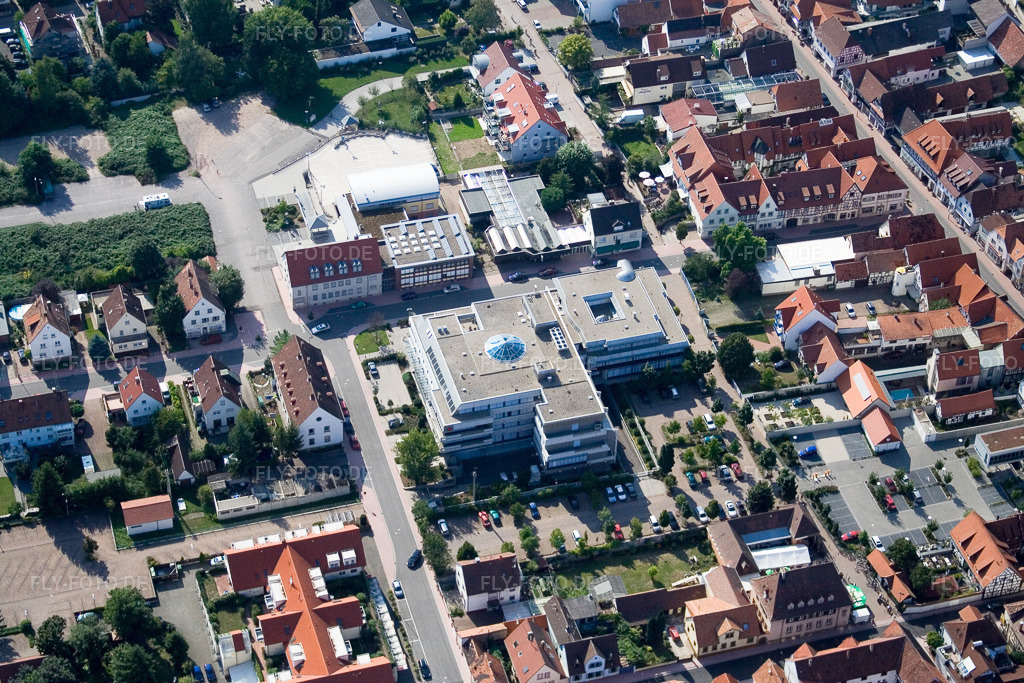 Luftbild: Sparkasse GER-Kandel in Kandel im Bundesland Rheinland-Pfalz in Deutschland. Foto: IMG_12564.jpg vom 17.08.2008 durch Werner Riehm/FLY-FOTO.de