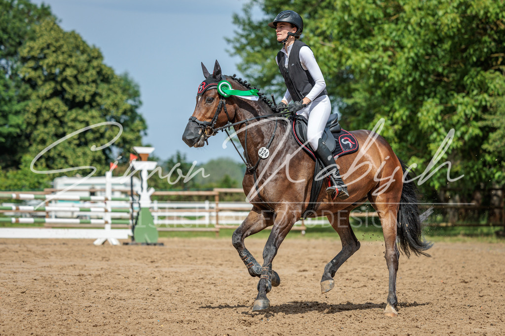20260530-_3LI3180 | Tierfotografie Pferde, Hunde, Katzen, Haustiere.
Turnierfotografie Reitturniere, Reiten, Springreiten, Dressur in Hanau, dem Main-Kinzig-Kreis und dem Rhein-Main- Gebiet um Frankfurt