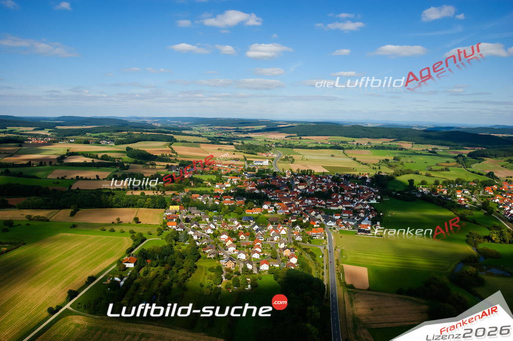 Die Luftaufnahme der Stadt Reckendorf wurde vom UL-Flugzeug heraus erstellt ( keine Drohne )- hohe Auflösung für beste Qualität