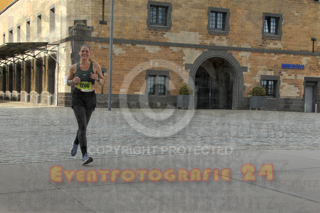 250920_1535_EV4_9236 | Sportfotografie im Rhein-Sieg Kreis, Köln, Bonn, NRW, Rheinland Pfalz, Hessen, etc. Unser Tätigkeitsfeld umfasst den Laufsport vom Volkslauf über den Marathon, Duathlon, Triathon bis zum Ultralauf wie Kölnpfad Ultra oder Schindertrail.