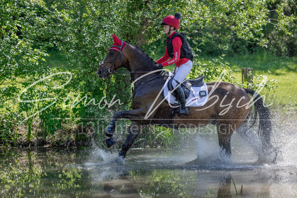 20260523-_3LI7607 | Tierfotografie Pferde, Hunde, Katzen, Haustiere.
Turnierfotografie Reitturniere, Reiten, Springreiten, Dressur in Hanau, dem Main-Kinzig-Kreis und dem Rhein-Main- Gebiet um Frankfurt