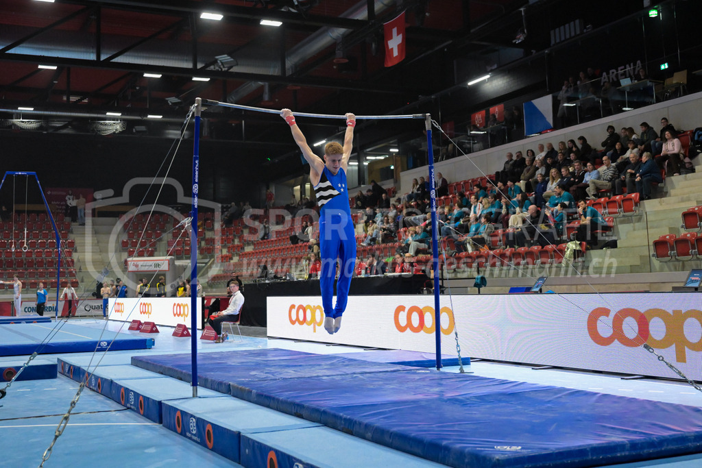 Schweizer Meisterschaften Kunstturnen Mannschaften Männer (B) - 22. November 2025 | Schweizer Meisterschaften Kunstturnen Mannschaften Männer (B)AXA Arena, WinterthurBild: Sportfotografie Markus Aeschimann | www.markus-aeschimann.ch - Realisiert mit Pictrs.com