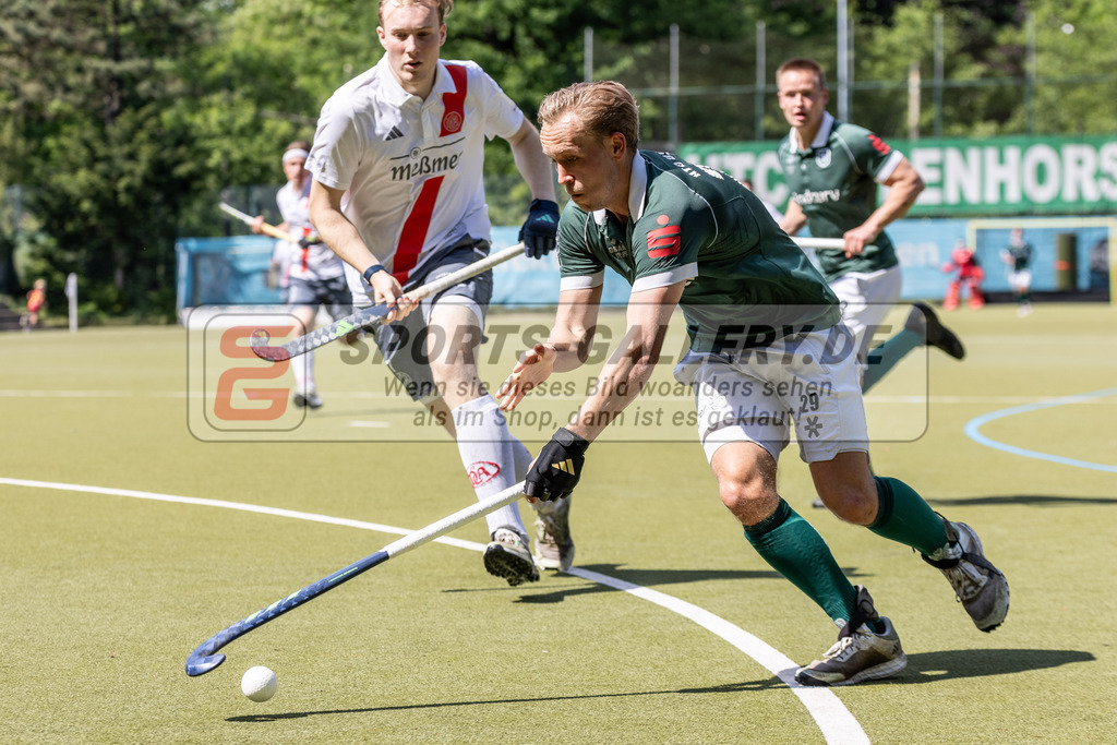 MJ_2024-.05-12-H-HTCU-Alster-38 | Malte Hellwig (Uhlenhorst Mülheim #29), Uhlenhorst Mülheim - Der Club an der Alster am 12.5.2024 im Waldstadion, Mülheim a. d. Ruhr