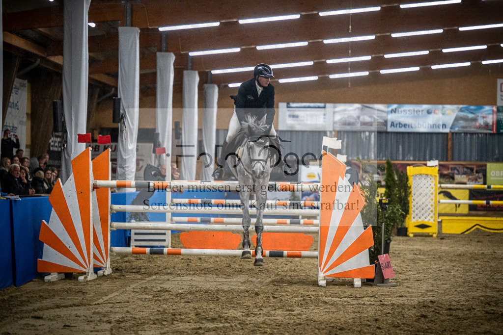 DOS_0872 | Entdecke hochwertige Reitturnierfotos von Foto Oger. Professionell, emotional und authentisch – jetzt Lieblingsmomente im Shop bestellen.Deutschlandweite Turnierfotografie. - Realisiert mit Pictrs.com