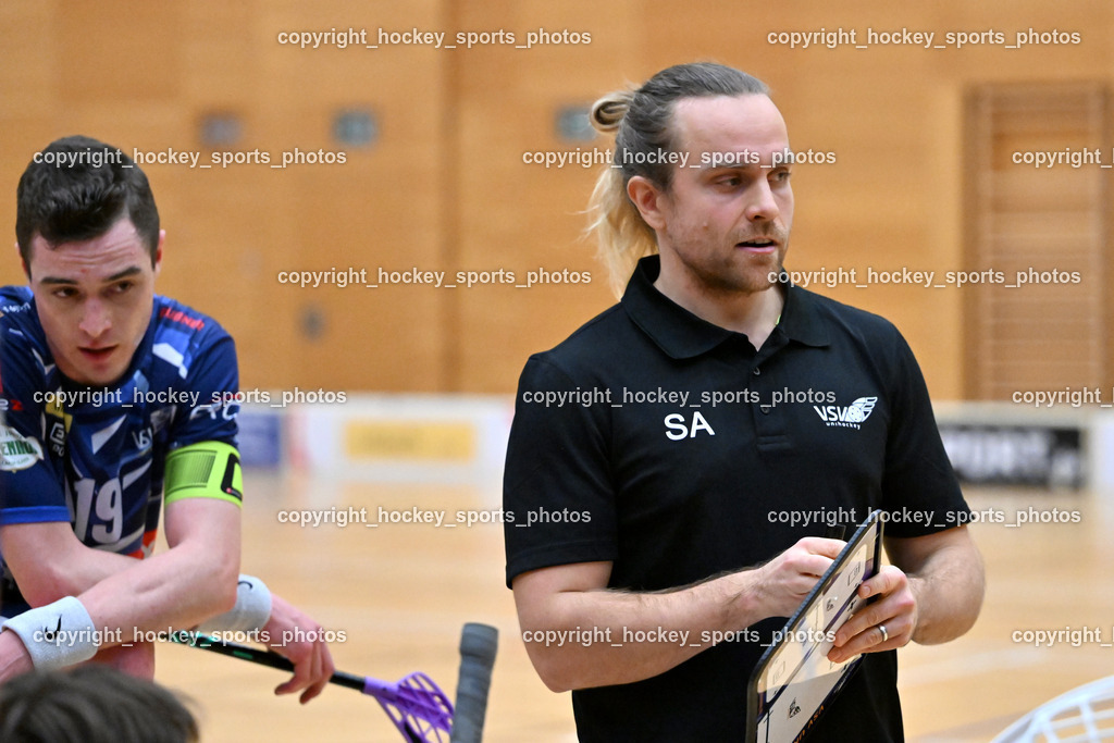 VSV Unihockey  vs. FBK Loka  | Headcoach VSV Unihockey Sami Aalto, VSV Unihockey  vs. FBK Loka , VSV Unihockey  vs. FBK Loka  am 25.01.2026 in Villach (Ballspielhalle St. Martin), Austria, (Photo by Bernd Stefan)