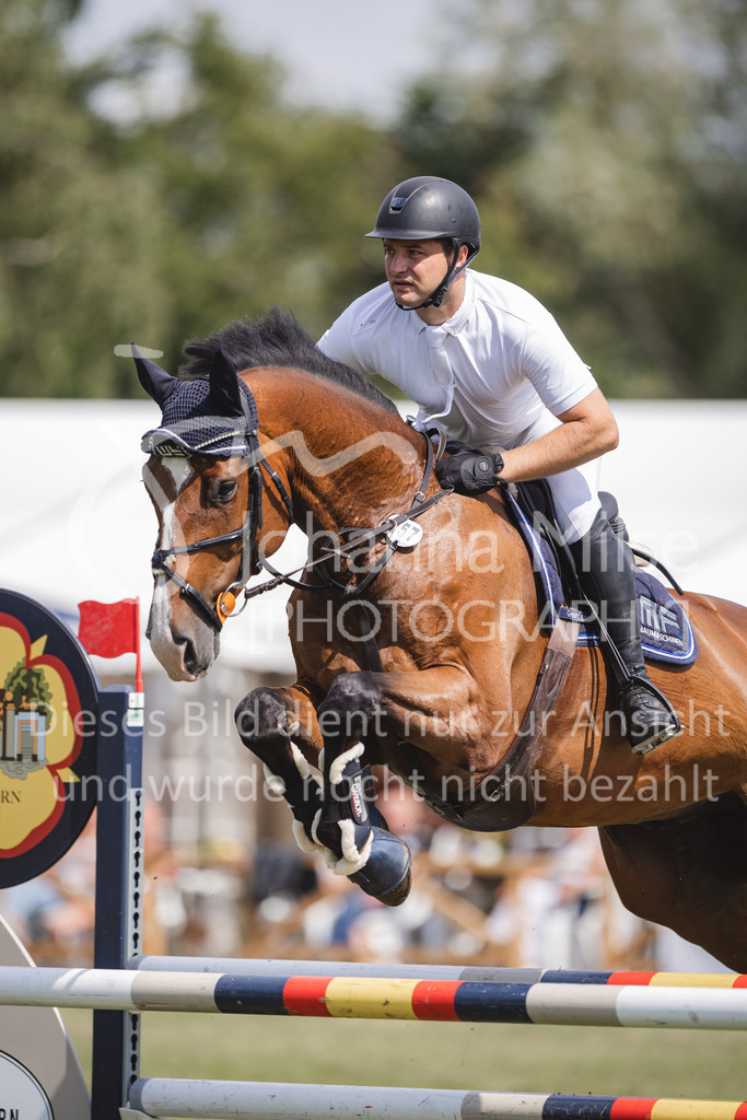 230715_LC_M1-Spr-610 | Deine schönsten Turniermomente als professionelle Fotos! Entdecke hochwertige Pferdesport-Fotografie im Online-Shop. Jetzt Fotos finden & bestellen!