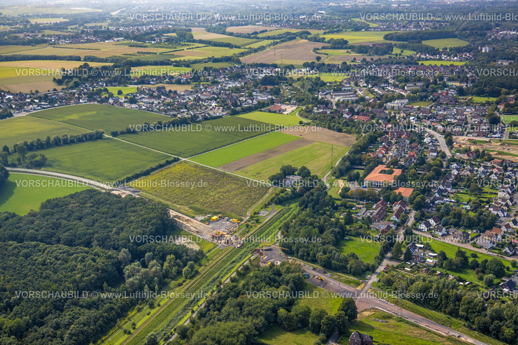 Bergkamen230902126 | Luftbild, Baustelle der Trasse für die L821n Ortsumgehung zwischen Erich-Ollenhauer-Straße und Lünener Straße, Oberaden, Bergkamen, Ruhrgebiet, Nordrhein-Westfalen, Deutschland