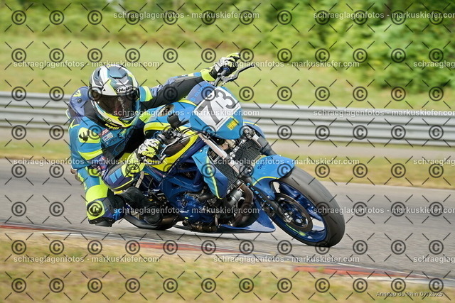 25bt05-0400 | markuskiefer.com - Realisiert mit Pictrs.com