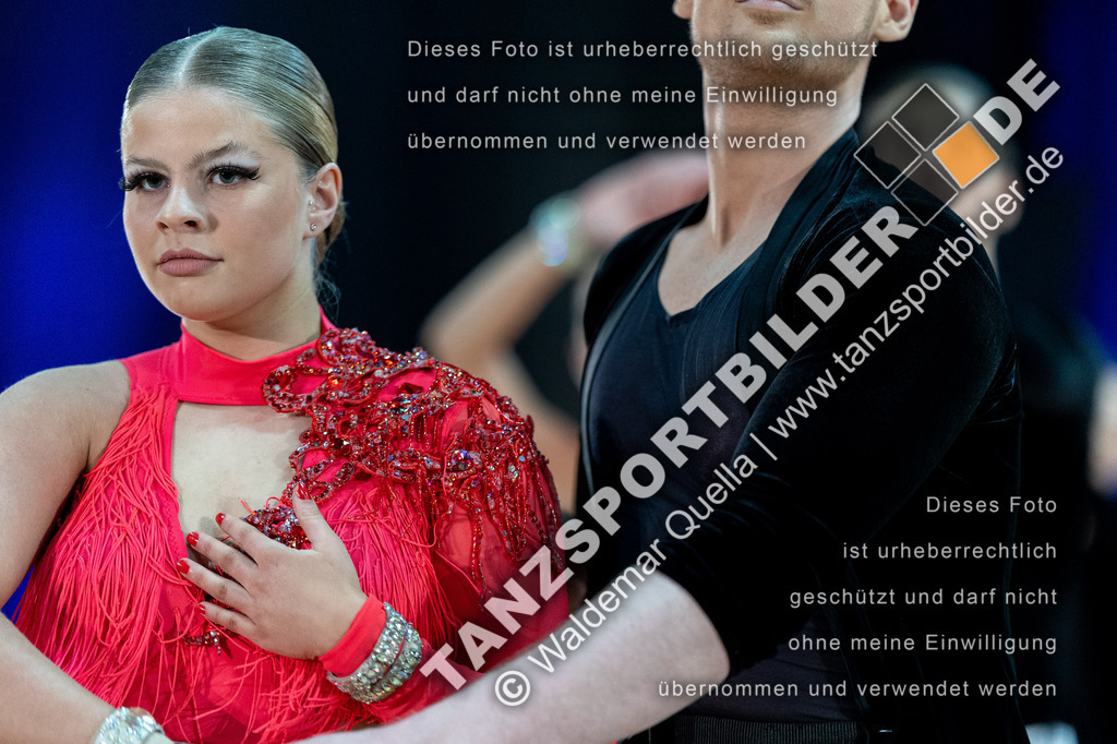 20240120-00989 | Hier finden Sie Tanz Bilder vom Latein und Standard Formationen tanzen. Sportbilder vom Tanzsport. Schöne Fotos und von Weltmeisterschaft, Europameisterschaft, Bundesliga, Regionalliga, Oberliga und Landesliga sowie von GOC Stuttgart, DanceComp, WM Bremen