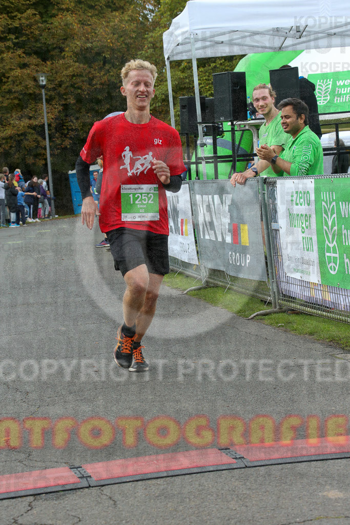 220925_1325_EX1_0785 | Sportfotografie im Rhein-Sieg Kreis, Köln, Bonn, NRW, Rheinland Pfalz, Hessen, etc. Unser Tätigkeitsfeld umfasst den Laufsport vom Volkslauf über den Marathon, Duathlon, Triathon bis zum Ultralauf wie Kölnpfad Ultra oder Schindertrail.