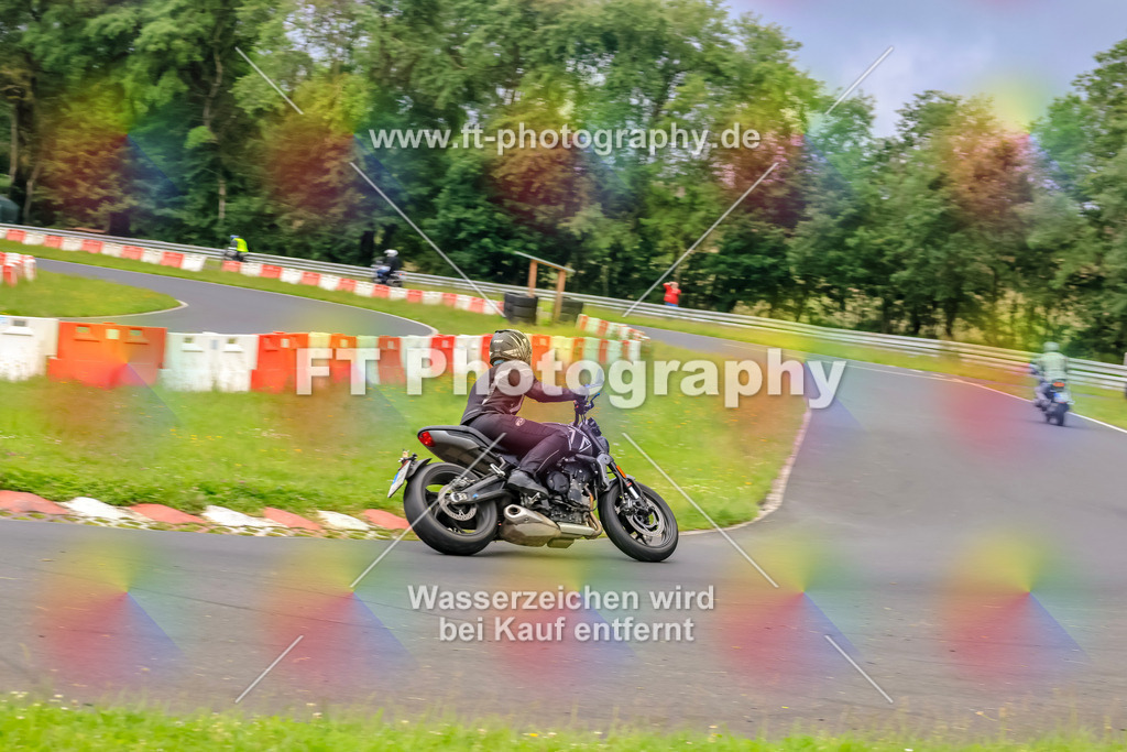 VBK-6421 | Hier findet Ihr Bilder von Touristenfahrten auf der Nürburgring Nordschleife oder von anderen Veranstaltungen die ich besucht habe. Viel Spass beim Durch Schauen 