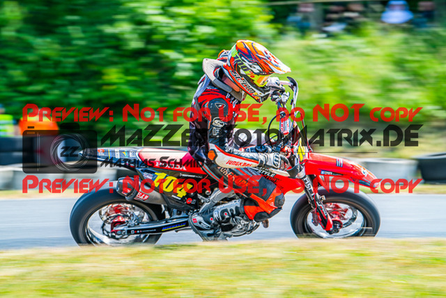 MaZZes_FotoMatrix_220528_4882 | Fotograf Mathias Schmid
Sportfotograf,
Eventfotograf,
Hochzeitsfotograf,
Portraitfotograf