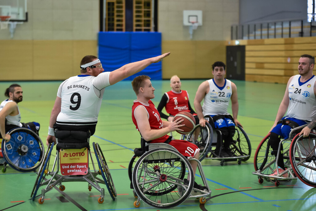 2024-03-17-0346 | #, RSKV Tübingen vs. BG Baskets Hamburg, Rollstuhlbasketball 2. Bundesliga, Saison 2023/24, 17.03.2024
Foto: Ralph Kunze - Realisiert mit Pictrs.com