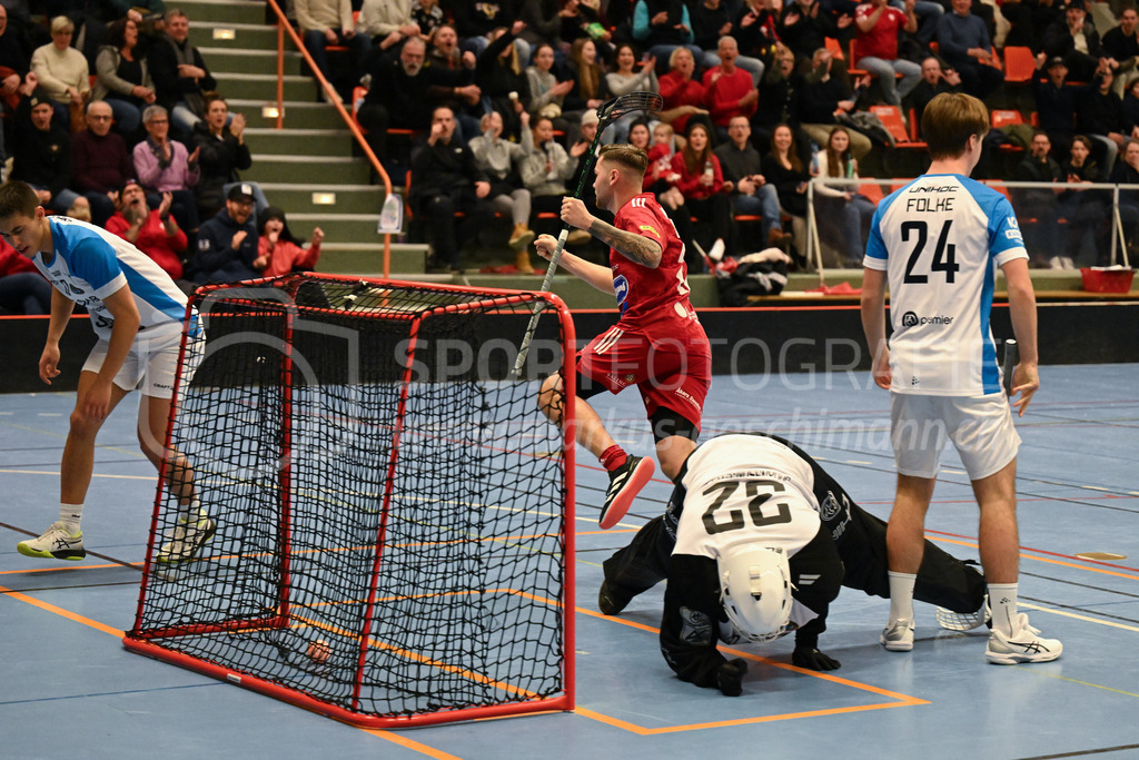 Strängnäs IBK vs FBC Kalmarsund Ungdom - 6. =January= 2024 | Strängnäs IBK vs FBC Kalmarsund Ungdom
Thomas Arena, Strängnäs
Adam Nilsson (#22 Strängnäs IBK) scores again.
Bild: Sportfotografie Markus Aeschimann | www.markus-aeschimann.ch - Realisiert mit Pictrs.com