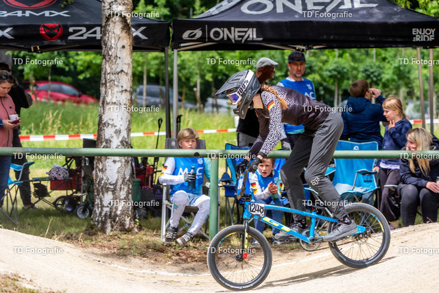 BayBMX2026-05876 | Fotogalerie von Thomas Dettweiler mit Eventbildern und lizenzfreien Fotos. Perfekt als Wandbild, für Büro, Website oder private Nutzung. - Realisiert mit Pictrs.com