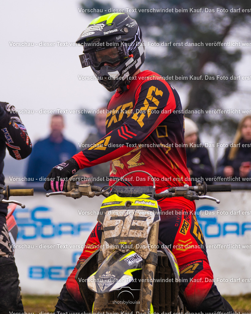 20260412_MCCBensdorf-1582 | Sportfotografin aus Berlin-Brandenburg mit Fokus auf Motocross. Ich halte deine sportliche Leistung und echte Emotionen auf und neben der Strecke professionell fest. Entdecke die Fotos von deinem Rennen und bestelle sie direkt hier im Shop.