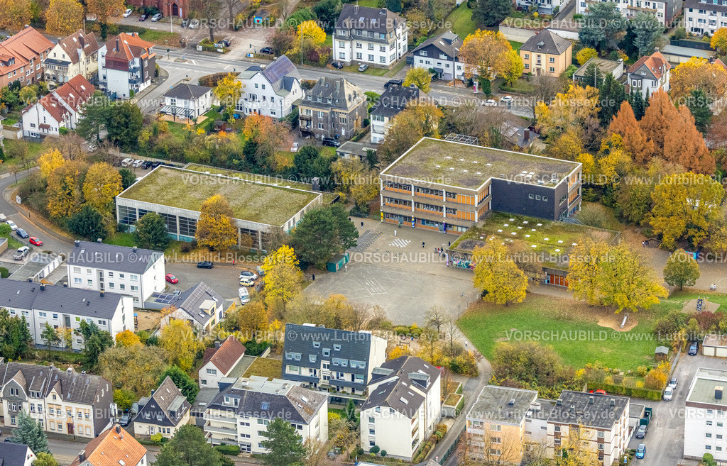 Hagen251101555 | Luftbild, Gem. Grundschule Boloh und Sporthalle, herbstliche Bäume, Hochschulviertel, Hagen, Ruhrgebiet, Nordrhein-Westfalen, Deutschland