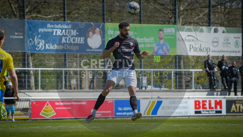 FFußball, Herren, Saison 2025/2026, Regionalliga Nordost, 31. Spieltag, FSV 63 Luckenwalde vs. FSV Zwickau, Sonntag 26.04.2026, Werner-Seelenbinder-Stadion Luckenwalde | Fußball, Herren, Saison 2025/2026, Regionalliga Nordost, 31. Spieltag, FSV 63 Luckenwalde vs. FSV Zwickau, Sonntag 26.04.2026, Werner-Seelenbinder-Stadion Luckenwalde, Im Bild: Joshua Putze (Zwickau) - Realisiert mit Pictrs.com