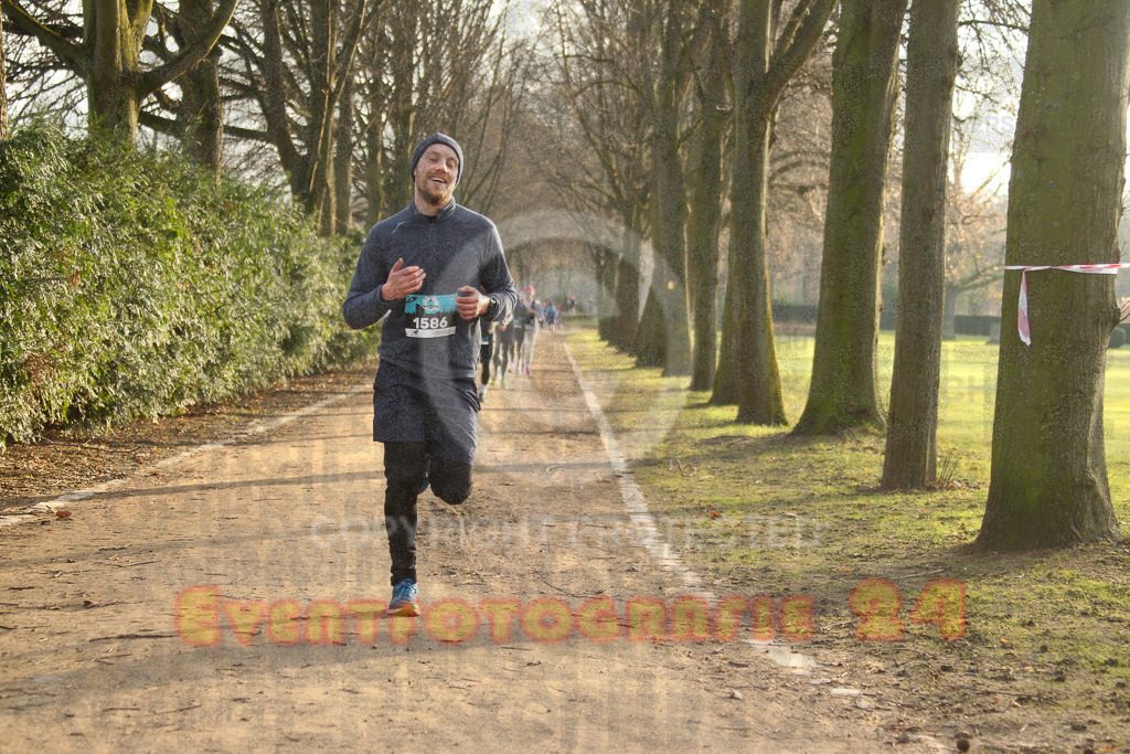 241231_1016_EV4_3626 | Sportfotografie im Rhein-Sieg Kreis, Köln, Bonn, NRW, Rheinland Pfalz, Hessen, etc. Unser Tätigkeitsfeld umfasst den Laufsport vom Volkslauf über den Marathon, Duathlon, Triathon bis zum Ultralauf wie Kölnpfad Ultra oder Schindertrail.