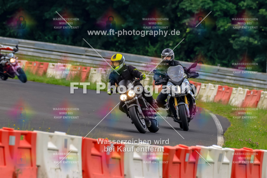 VBK-6597 | Hier findet Ihr Bilder von Touristenfahrten auf der Nürburgring Nordschleife oder von anderen Veranstaltungen die ich besucht habe. Viel Spass beim Durch Schauen 
