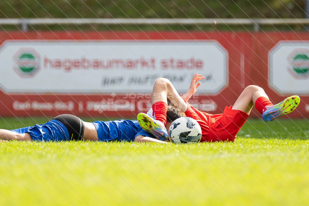 20250920_Picselweb-Fotografie_1R3_1233 | JFV D/A &amp; Stade - VfB Oldenburg0:1 VfB no70:2 VfB no70:3 VfB JFV Eigentor0:4 VfB no70:5 VfB no71:5 JFV no3 Jaric Jimenez-Voss2:5 JFV no9 Janko Sylvester3:5 JFV no16 Damian Elias Mihro Burekovic - Realisiert mit Pictrs.com