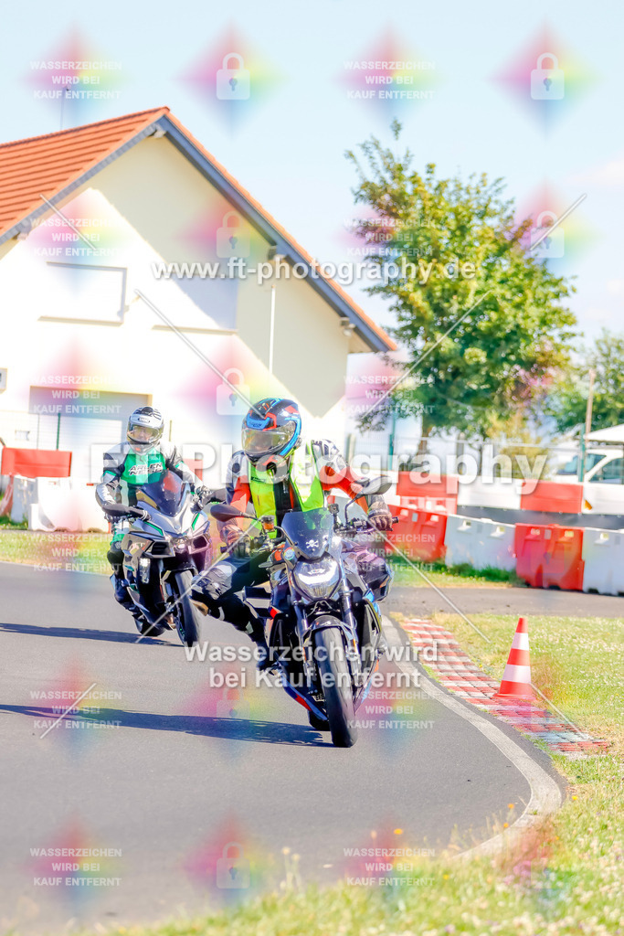 _MOT9020 | Hier findet Ihr Bilder von Touristenfahrten auf der Nürburgring Nordschleife oder von anderen Veranstaltungen die ich besucht habe. Viel Spass beim Durch Schauen 