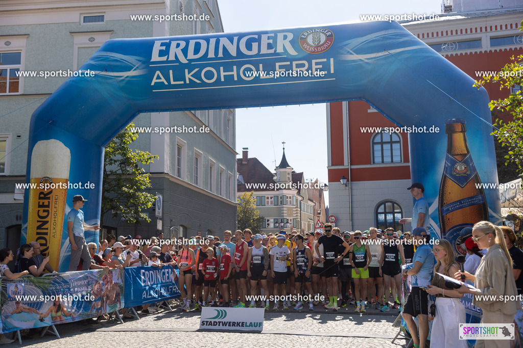VJ__3823 | Stadtlauf Erding 2025 #stadtlauferding #erdingstadtlauf #stadtlauf_erding #laufmotivation #trisporterding #yourpictrs #sportshot_your_pictrs