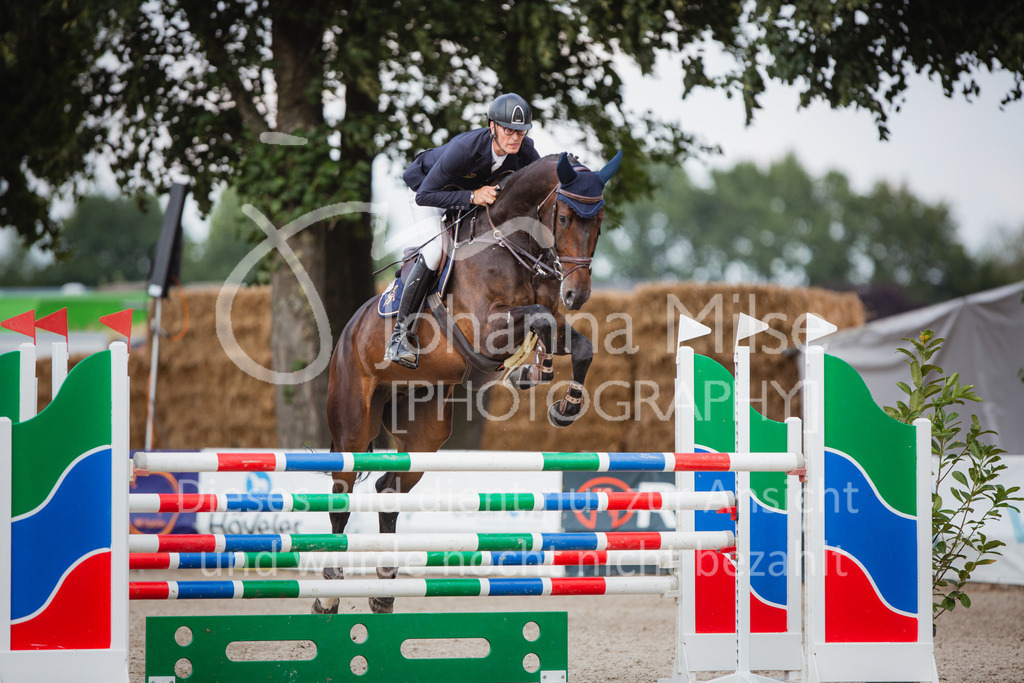 220705_Mühlen_M-Spr-708 | Late Entry Mühlen
05.07.2022
Springprüfung Kl.M*
6-8jährige Pferde
