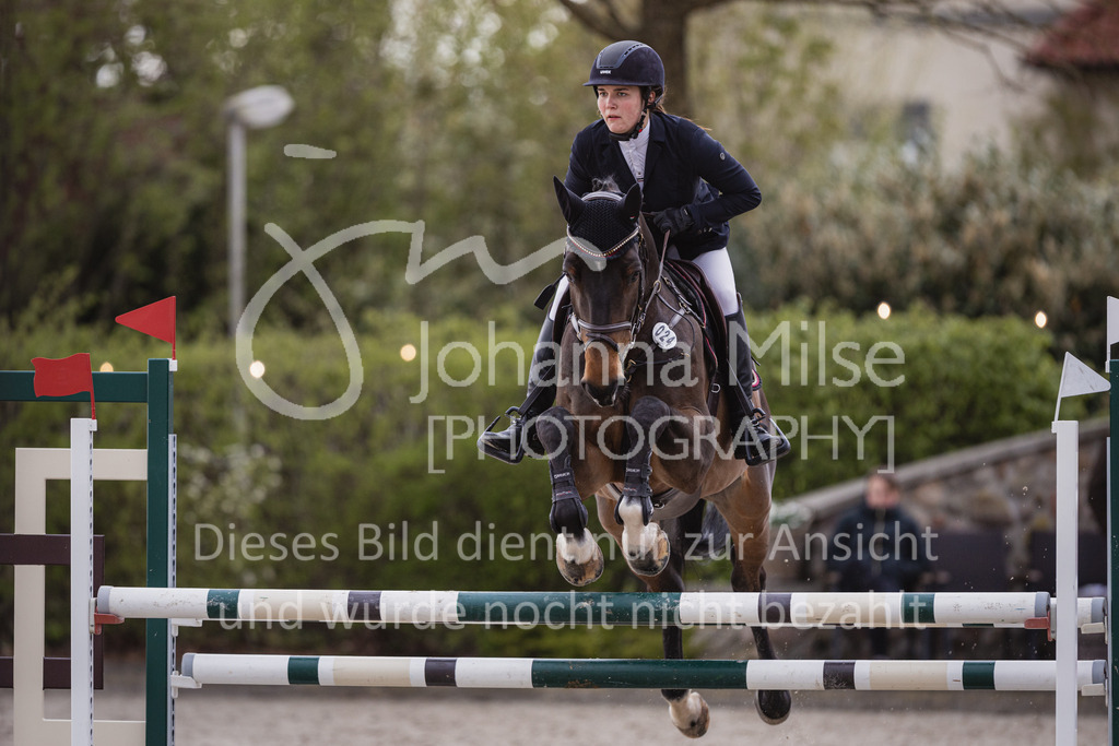 230426_HofSosath_Stil-L-545 | Deine schönsten Turniermomente als professionelle Fotos! Entdecke hochwertige Pferdesport-Fotografie im Online-Shop. Jetzt Fotos finden & bestellen!