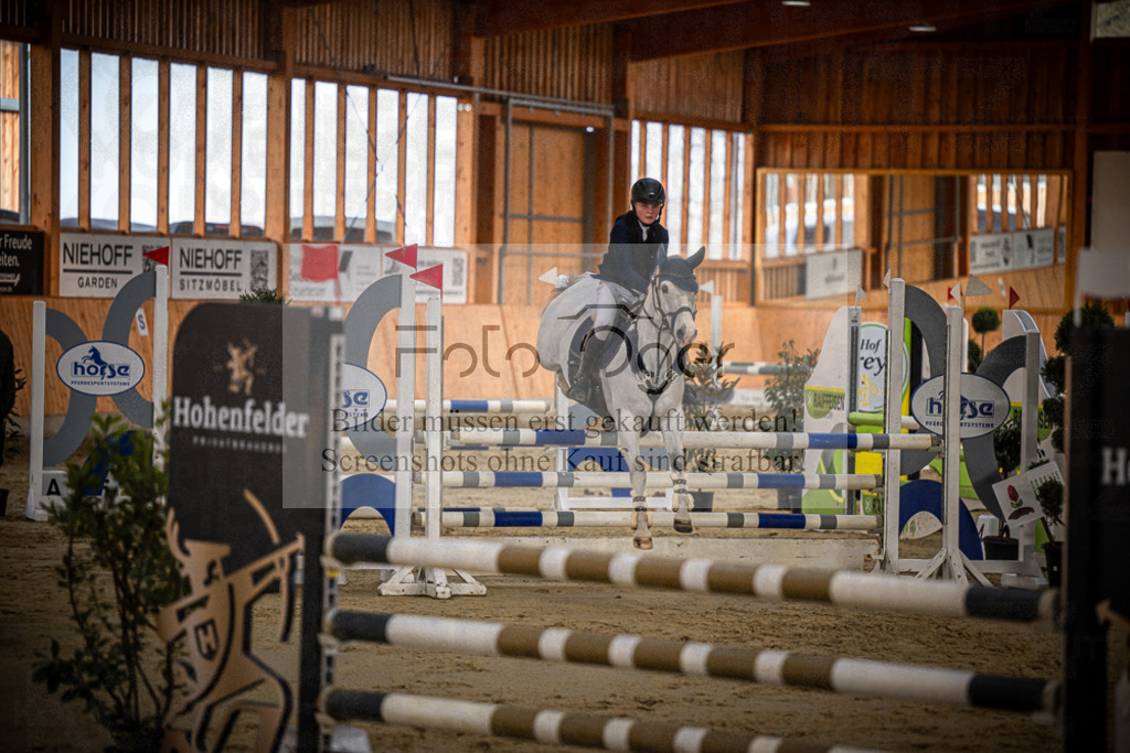 DOS_0974 | Entdecke hochwertige Reitturnierfotos von Foto Oger. Professionell, emotional und authentisch – jetzt Lieblingsmomente im Shop bestellen.Deutschlandweite Turnierfotografie. - Realisiert mit Pictrs.com
