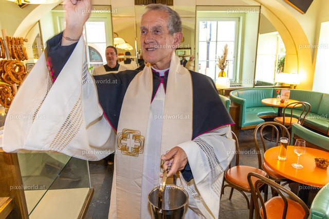 Einweihung "Das Walten" von Johanna Niederbichler | Bildershop von pixelworld.at - Realisiert mit Pictrs.com