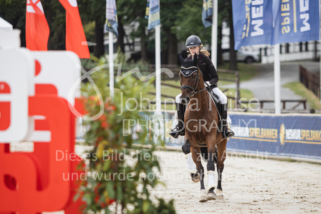 250710_BHO_Stil-A1-2-129 | Deine schönsten Turniermomente als professionelle Fotos! Entdecke hochwertige Pferdesport-Fotografie im Online-Shop. Jetzt Fotos finden & bestellen!
