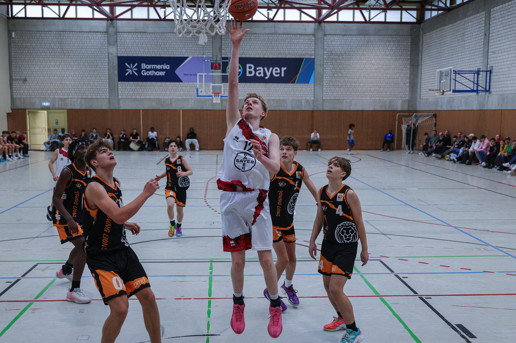 JBBL BAYER GIANTS vs Young Lions Wuppertal-97 | Fotos von Basketballspielen aus dem Raum NRW fotografiert von Gero Mueller-Laschet und Daniel Schaefer - Realisiert mit Pictrs.com