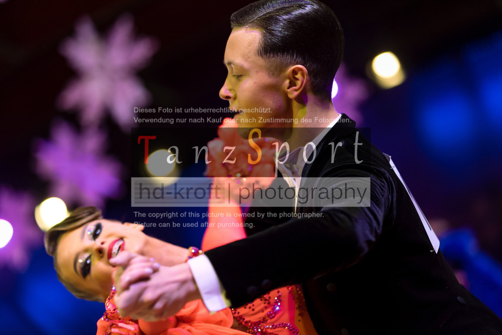 20241215_WDSF_Open_Youth_Std-Riga-8502 | Tanzsportbilder, Standardtanz, Lateintanz, WDSF, DTV, LTVB, dancecomp, goc, hessen tanzt, blaues band der spree, walzer, tango, wiener walzer, slowfox, quickstepp, samba, rumba, cha-cha-cha, paso doble. jive, hd-kroft photography, turniertanzsport