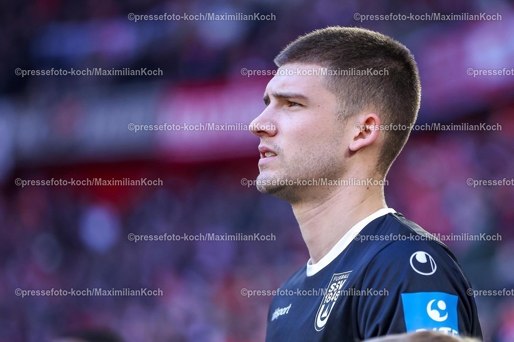 Due01022502120 | 01.02.2025, Fußball, Fortuna Düsseldorf - SSV Ulm 1846, 2.. Fußball Bundesliga, 20. Spieltag, Merkur Spiel-Arena, Saison 2024 2025: Dennis Chessa (SSV Ulm #11)DFB regulations prohibit any use of photographs as image sequences and or quasi-video.