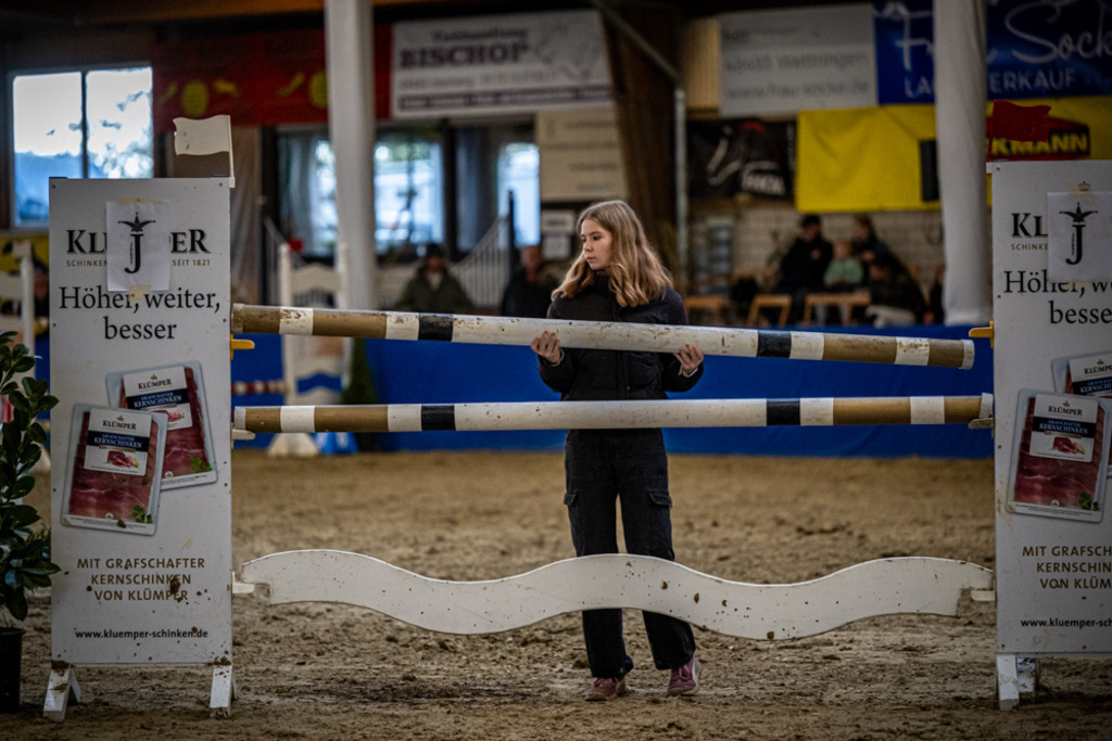 2026-10-Isterberg-Springen-14-1-0220 | Entdecke hochwertige Reitturnierfotos von Foto Oger. Professionell, emotional und authentisch – jetzt Lieblingsmomente im Shop bestellen.Deutschlandweite Turnierfotografie. - Realisiert mit Pictrs.com