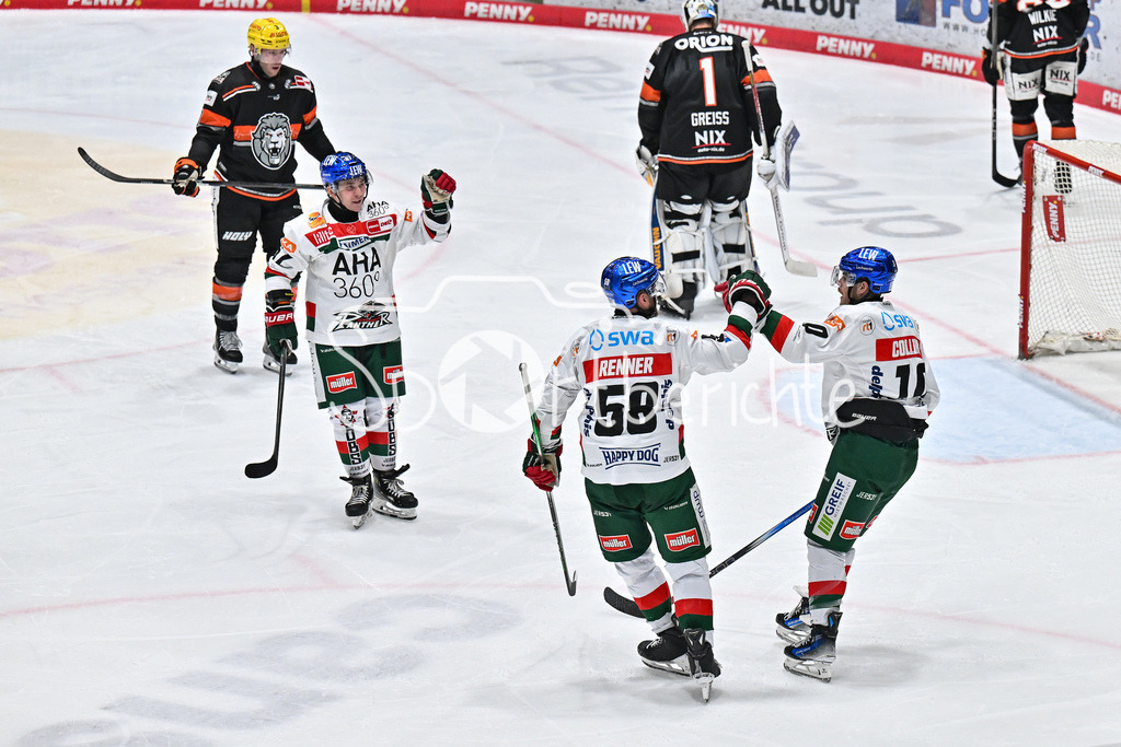 Löwen Frankfurt -Augsburger Panther | Jubel der Gaeste nach dem Treffer zum 2-4 durch Chris COLLINS (Augsburger Panther #10)  / Freude / Happy / Tor / Torschuetze / DEL: Loewen Frankfurt - Augsburger Panther, Eissporthalle Frankfurt am 14.02.2025
