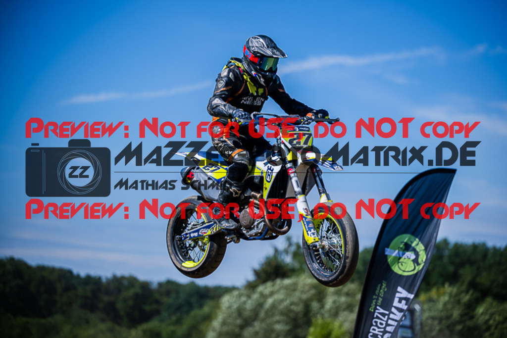 MaZZes_FotoMatrix_220903_0812 | UE40